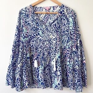 Lillly Pulitzer Khali grotto bell sleeve tunic top with tassels. Size XS.